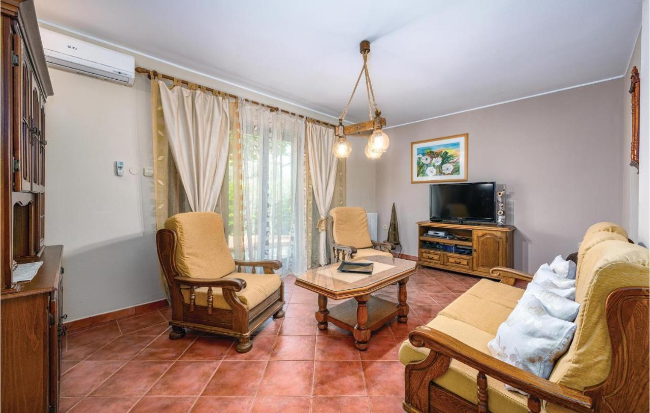 Stunning Apartment In Rovinj With Kitchen Dış mekan fotoğraf