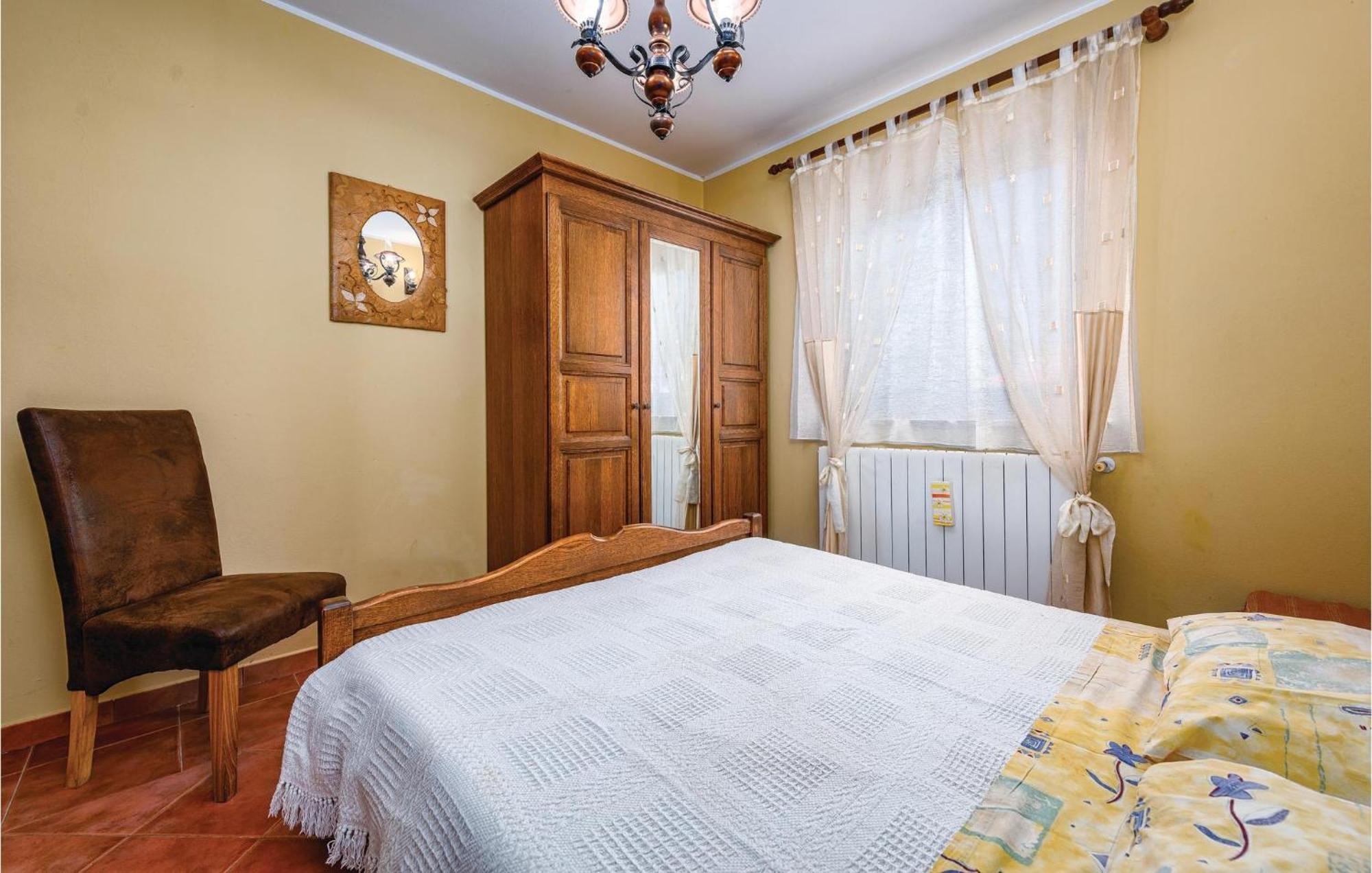 Stunning Apartment In Rovinj With Kitchen Dış mekan fotoğraf