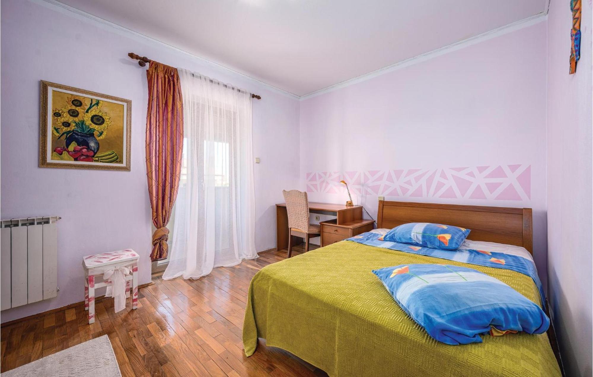 Stunning Apartment In Rovinj With Kitchen Dış mekan fotoğraf