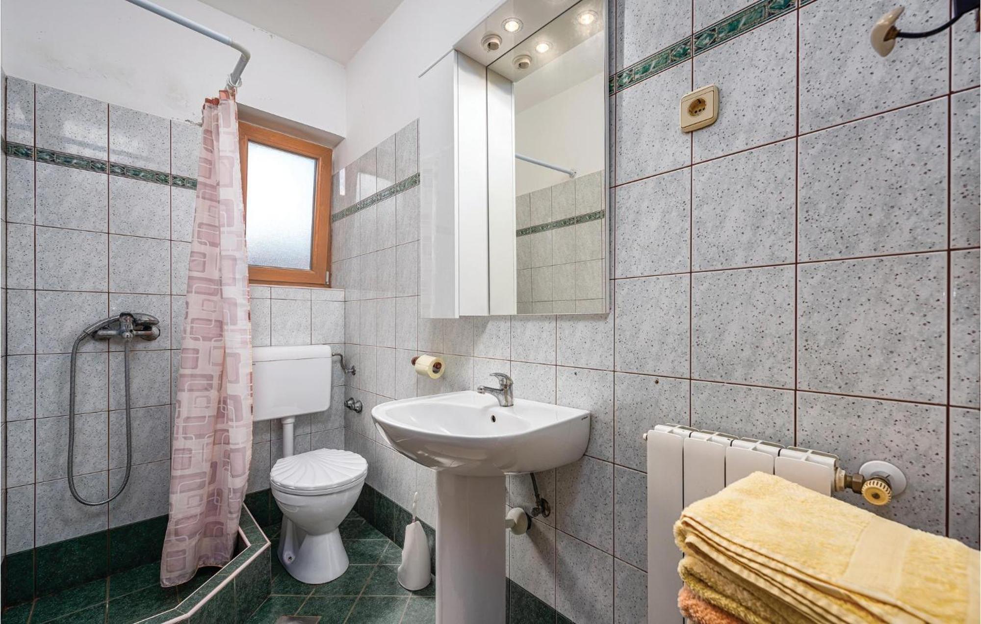 Stunning Apartment In Rovinj With Kitchen Dış mekan fotoğraf