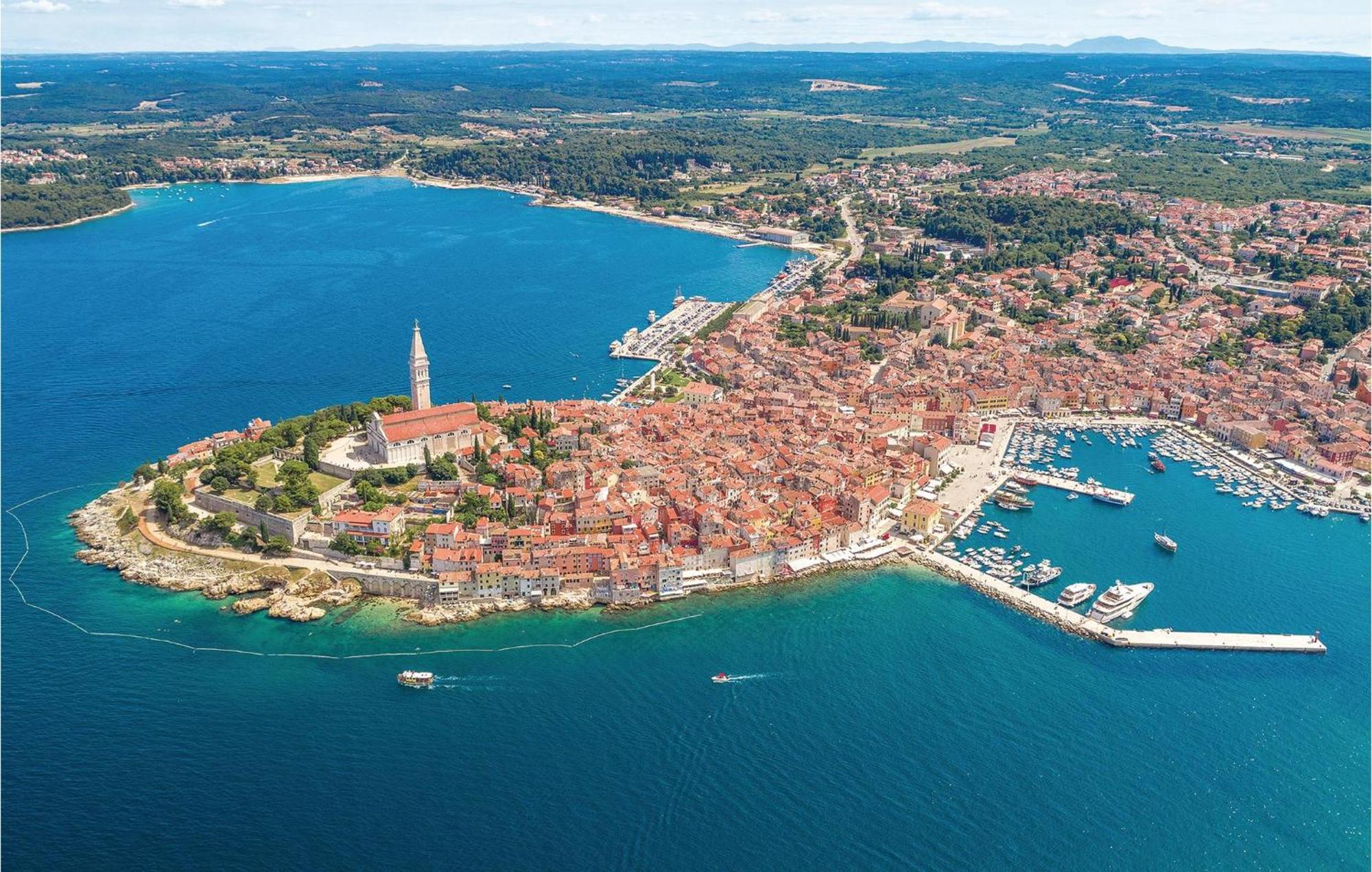 Stunning Apartment In Rovinj With Kitchen Dış mekan fotoğraf